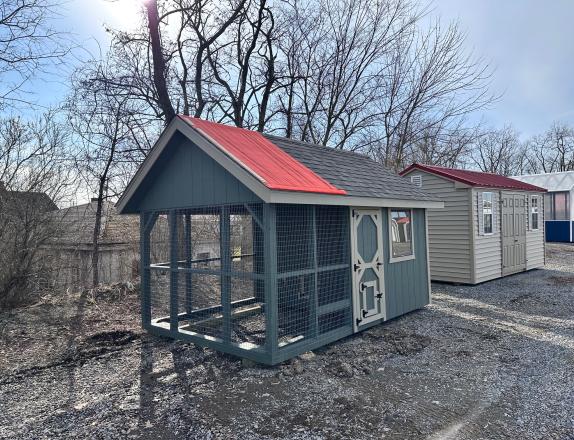 8x12 King Coop with Nesting Area and Exterior Run